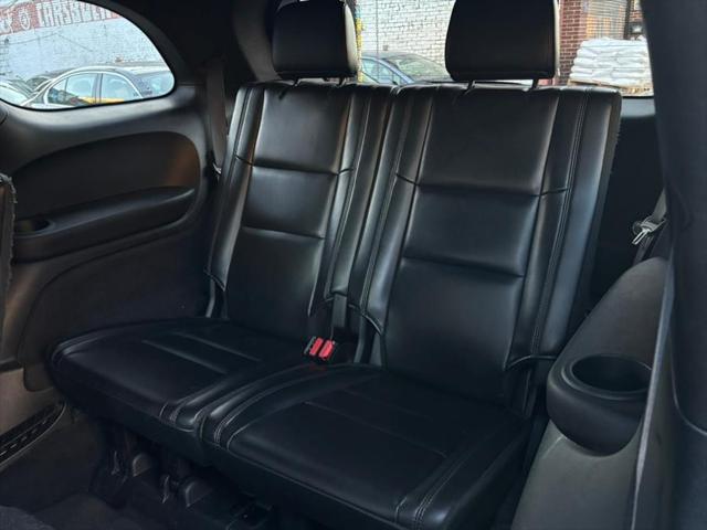 Photo of 2019 DB Black Clearcoat Dodge Durango