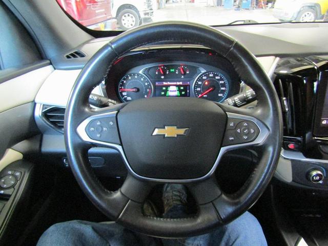 Photo of 2022 Black Cherry Metallic Chevrolet Traverse