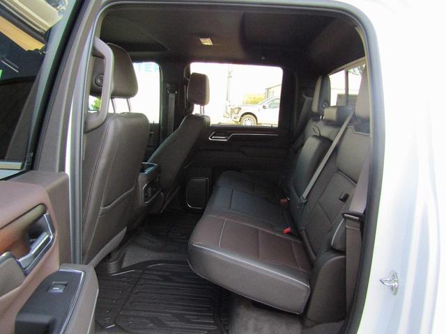 Photo of 2025 Summit White GMC Sierra 2500