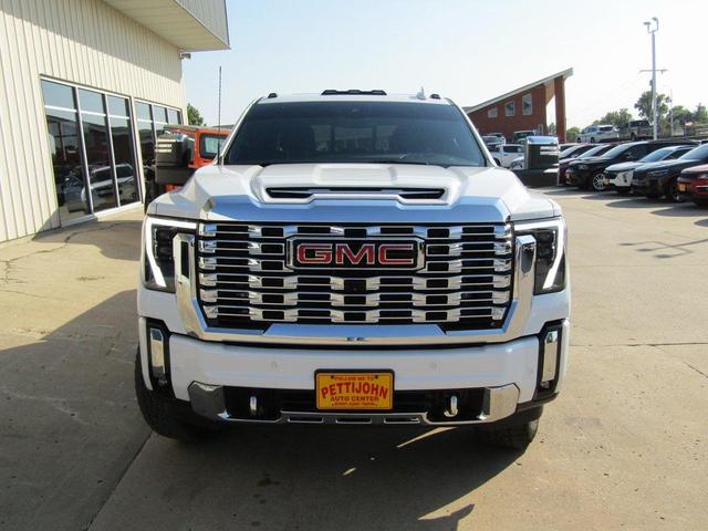 Photo of 2025 Summit White GMC Sierra 2500