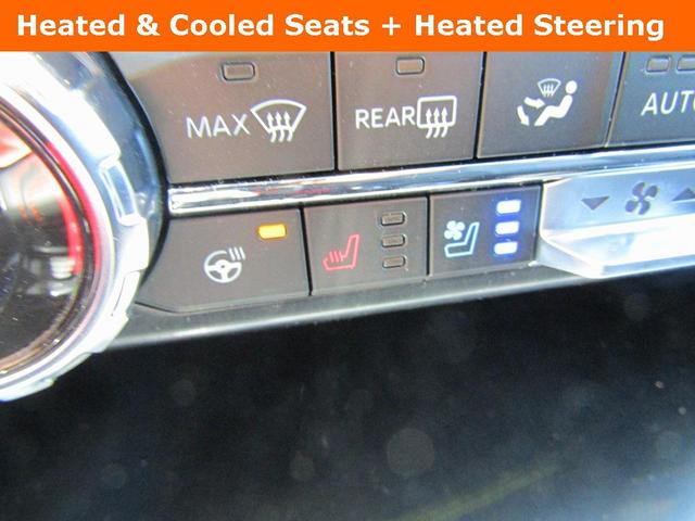 Photo of 2025 White Metallic Ford F-150