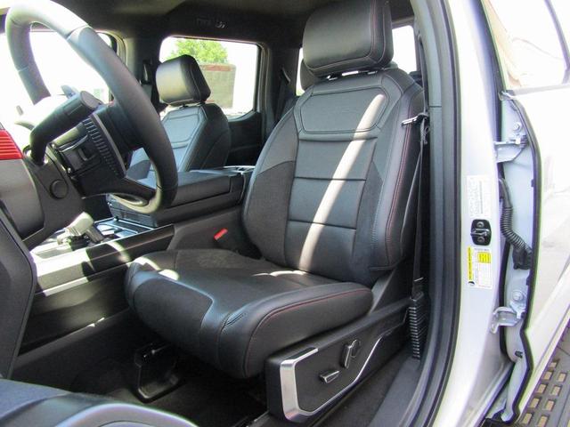 Photo of 2025 White Metallic Ford F-150