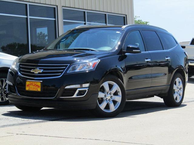 Photo of 2016 Mosaic Black Metallic Chevrolet Traverse