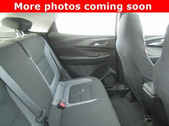 Photo of 2023 Summit White Chevrolet Trailblazer