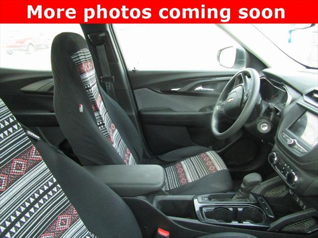 Photo of 2023 Summit White Chevrolet Trailblazer