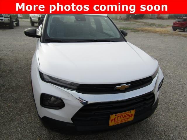 Photo of 2023 Summit White Chevrolet Trailblazer