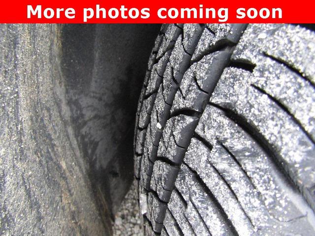 Photo of 2024 Black Metallic Ford Edge