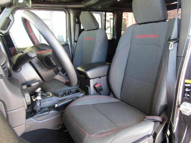 Photo of 2024 Granite Crystal Metallic Clearcoat Jeep Wrangler