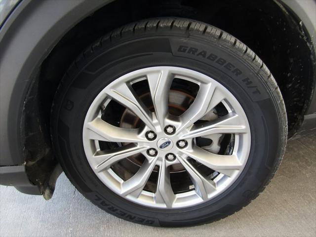 Photo of 2020 Magnetic Metallic Ford Explorer