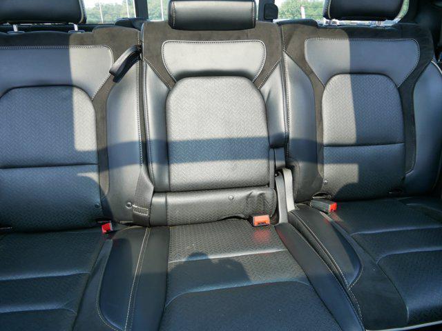 Photo of 2019 Diamond Black Crystal Pearlcoat RAM 1500