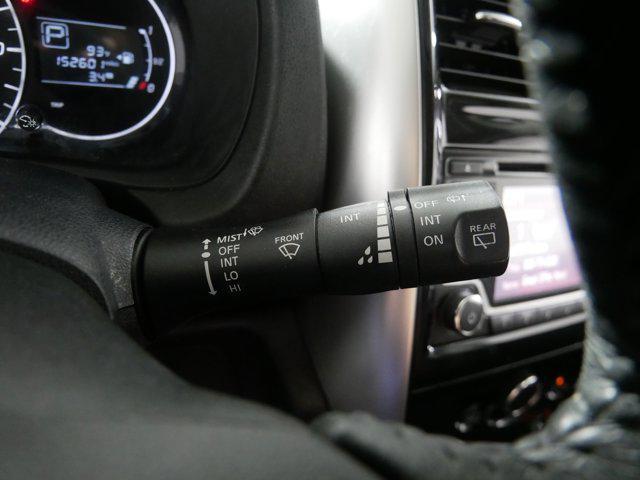 Photo of 2015 Super Black Nissan Versa Note