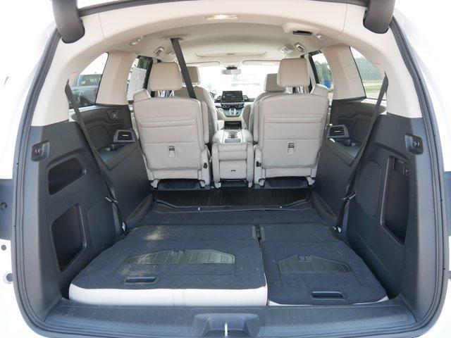 Photo of 2025 Platinum White Pearl Honda Odyssey