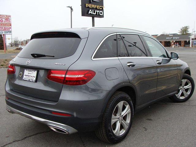 Photo of 2017 Gray Metallic Mercedes-Benz GLC 300