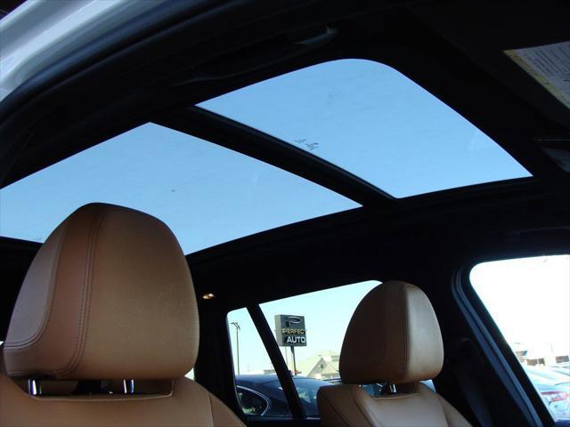 Photo of 2020 Mineral White Metallic BMW X3