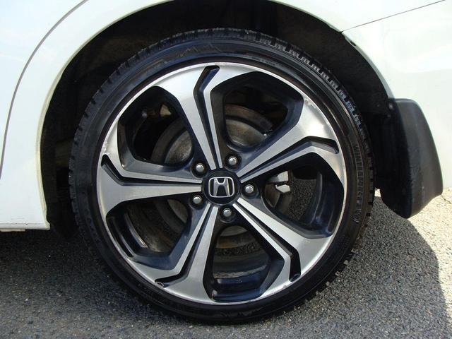 Photo of 2015 White Honda Civic