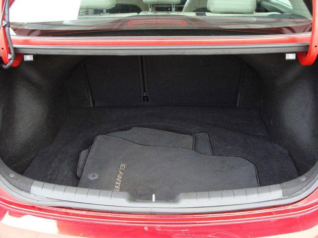 Photo of 2020 Scarlet Red Pearl Hyundai ELANTRA