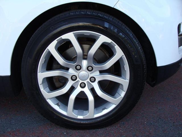 Photo of 2016 White Land Rover Range Rover Sport