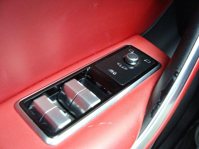 Photo of 2021 Fuji White Jaguar F-PACE