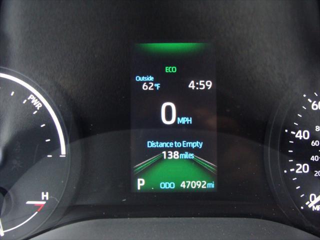 Photo of 2021 Gray Toyota Sienna