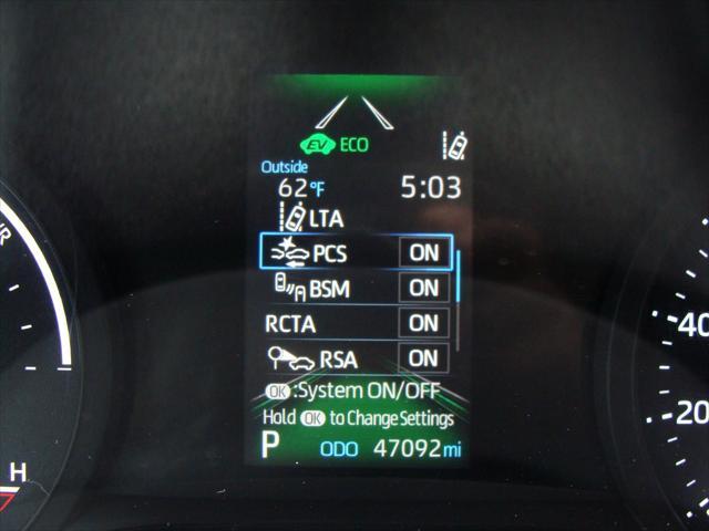 Photo of 2021 Gray Toyota Sienna