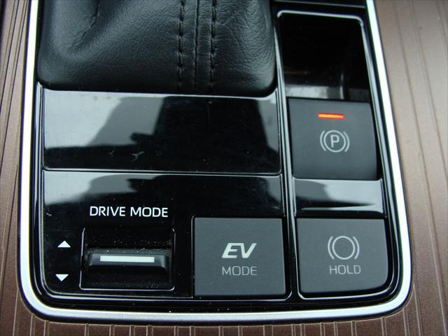 Photo of 2021 Gray Toyota Sienna
