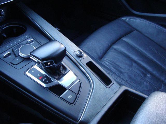Photo of 2019 Gray Metallic Audi A4