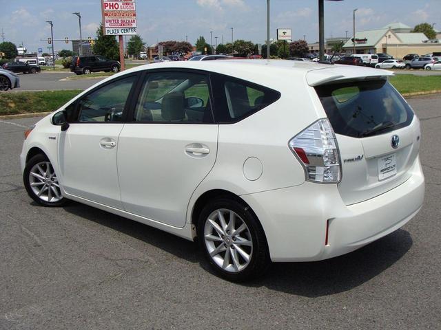 Photo of 2012 White Toyota Prius v