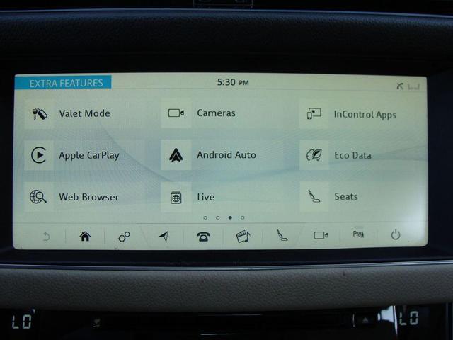 Photo of 2017 White Jaguar XF