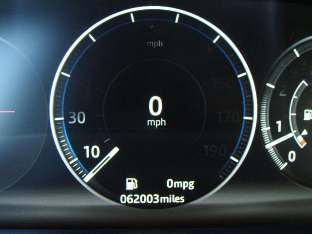 Photo of 2017 White Jaguar XF