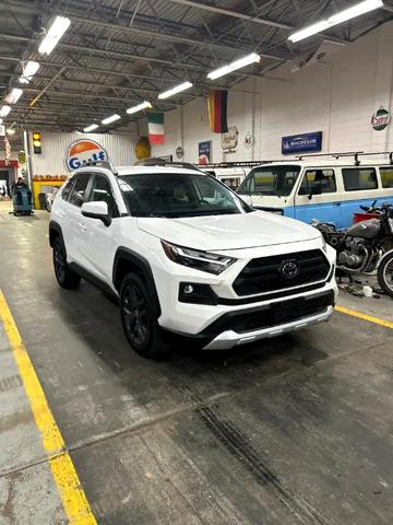 Photo of 2022 White Toyota RAV4
