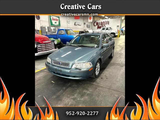 2002 Volvo S40