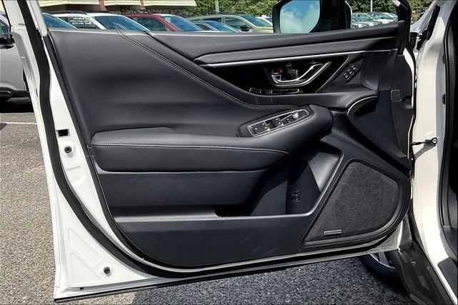 Photo of 2022 Crystal White Pearl Subaru Outback