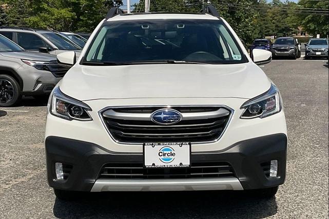 Photo of 2022 Crystal White Pearl Subaru Outback