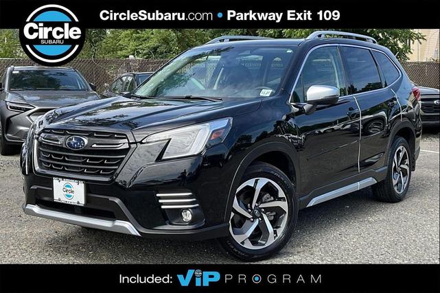 Photo of 2022 Crystal Black Silica Subaru Forester