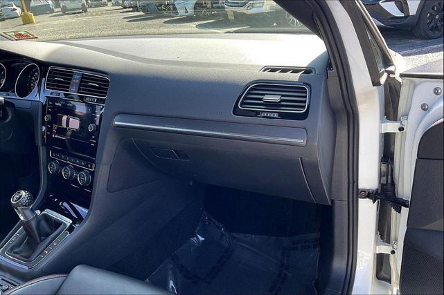 Photo of 2018  Volkswagen Golf GTI