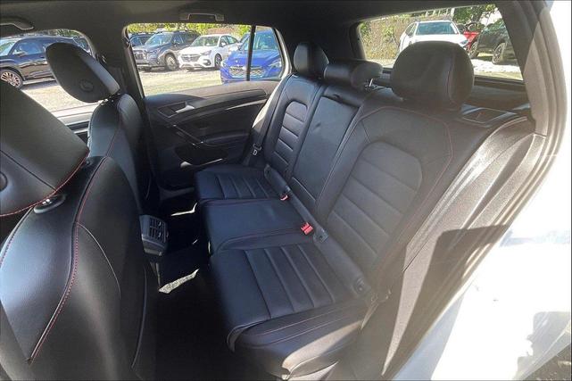 Photo of 2018  Volkswagen Golf GTI