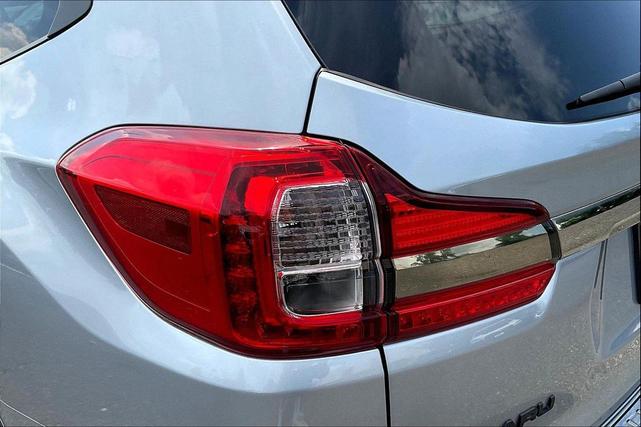 Photo of 2022 Ice Silver Metallic Subaru Ascent