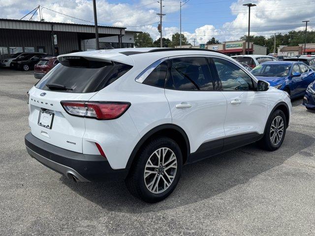 Photo of 2021 White Ford Escape