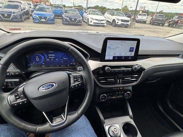 Photo of 2021 White Ford Escape
