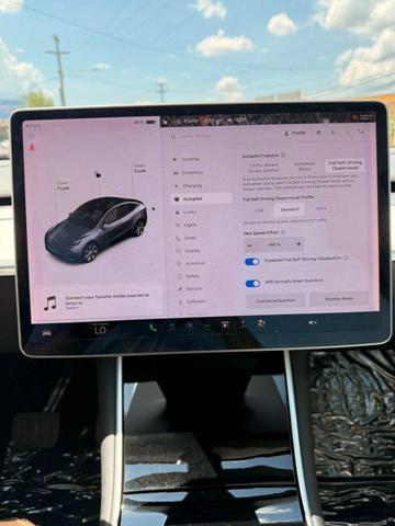 Photo of 2020 Gray Tesla Model Y