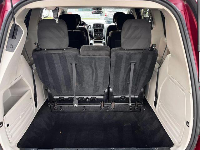 Photo of 2016 Burgundy Dodge Grand Caravan