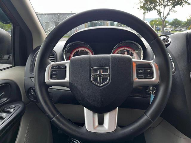 Photo of 2016 Burgundy Dodge Grand Caravan