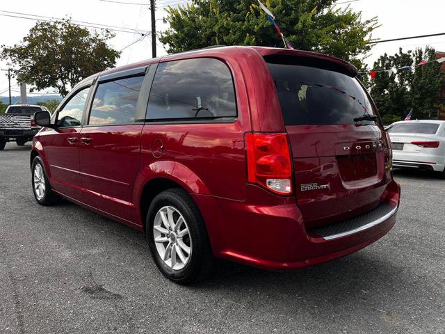 Photo of 2016 Burgundy Dodge Grand Caravan