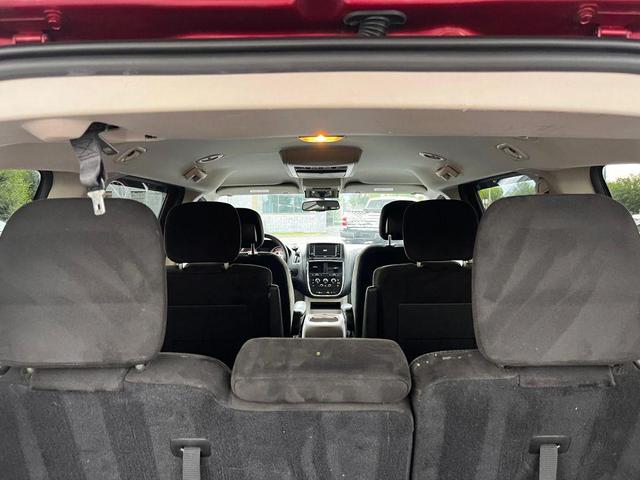 Photo of 2016 Burgundy Dodge Grand Caravan