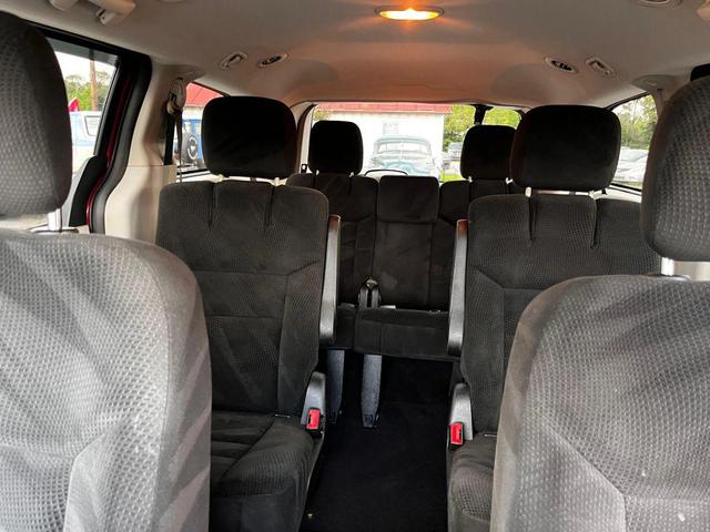 Photo of 2016 Burgundy Dodge Grand Caravan