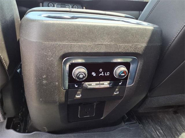 Photo of 2021 Black Chevrolet Suburban