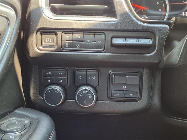 Photo of 2021 Black Chevrolet Suburban