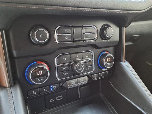 Photo of 2021 Black Chevrolet Suburban