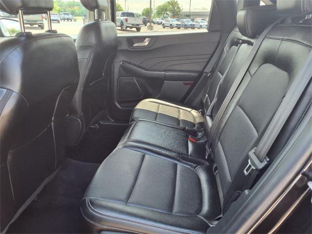 Photo of 2022 Agate Black Metallic Ford Escape