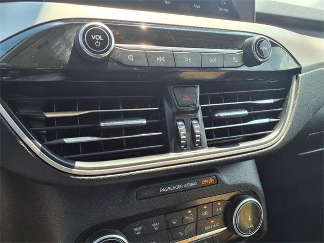 Photo of 2022 Agate Black Metallic Ford Escape